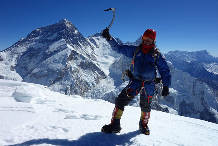 Over 6000m